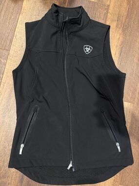 Ariat Black Vest with Logo